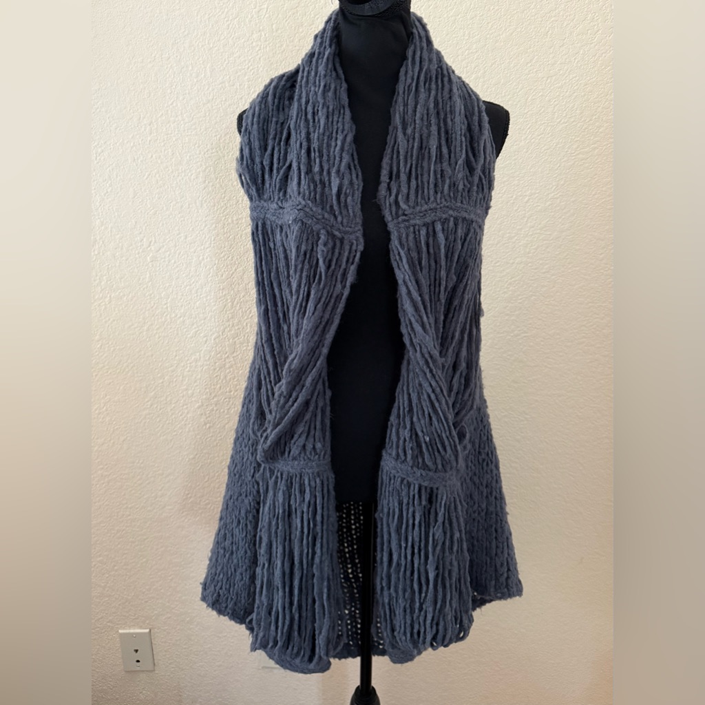 Ioanna Kourbela Dark Gray Soft Wool Sleeveless Cardigan Sweater Size Small